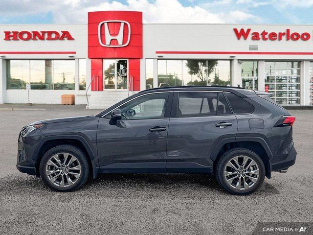 2021 Toyota RAV4 XLE | AWD | SUNROOF | BACKUP CAM | HEATED SEATS in Cars & Trucks in Kitchener / Waterloo - Image 4