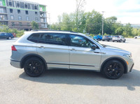 R-Line Black Edition 4Motioin All Wheel Drive Leather Interior Panoramic Sunroof Digital Cockpit App... (image 5)