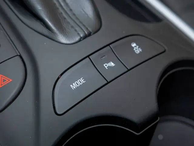 2018 Chevrolet Volt LT *CUIR* SIEGES CHAUFF *CARPLAY GR CONFIANC in Cars & Trucks in Laurentides - Image 24