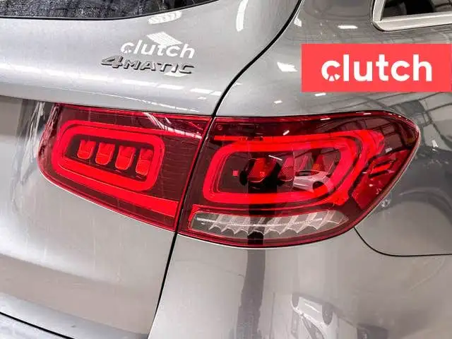 2021 Mercedes-Benz GLC 300 4MATIC AWD w/ Apple CarPlay, Heated F in Cars & Trucks in Bedford - Image 12