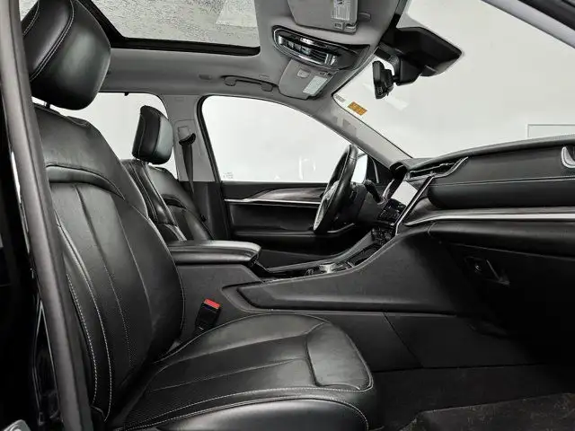2021 Jeep Grand Cherokee L Limited | Remote Start | Leather in Cars & Trucks in Grande Prairie - Image 37