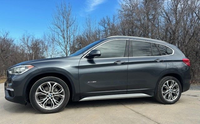 2016 BMW X1 XDrive28i *PREMIUM PACKAGE - PANORAMIC ROOF* in Cars & Trucks in Winnipeg - Image 2