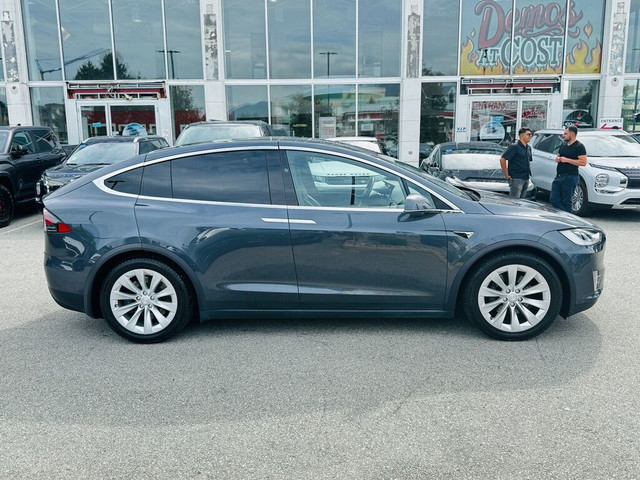 2018 Tesla Model X 75D - No Accidents, Black Interior in Cars & Trucks in Burnaby/New Westminster - Image 4
