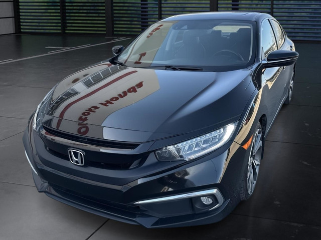 2021 Honda Civic Touring l Clean CarFax l Local Vehicle l Remote in Cars & Trucks in Calgary