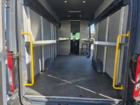 Perfect Auto CLEAN CARFAX - EXTENDED - HIGH ROOF - 3.5 L GAS - SHELVING - DIVIDER - BACK UP CAMERA -... (image 5)