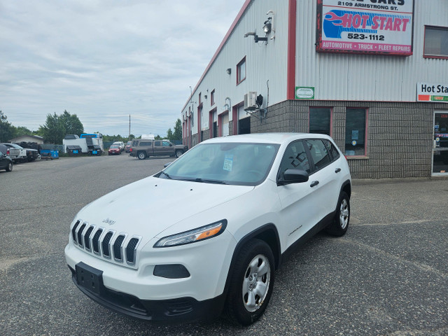 2017 Jeep Cherokee Sport in Cars & Trucks in Sudbury