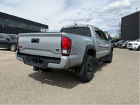 Built tough and ready for adventure, the 2021 Toyota Tacoma is a midsize pickup that blends rugged c... (image 4)