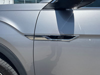 2024 Volkswagen Atlas Execline Silver **LEATHER**, **APPLE CAR PLAY**, **SUNROOF**, 3rd row seats: s... (image 7)