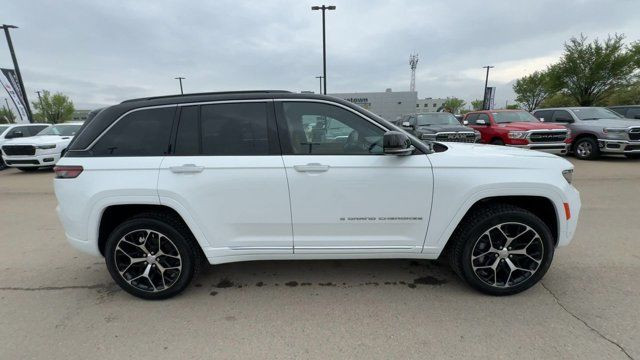 2025 Jeep Grand Cherokee Summit Reserve | Sunroof | Remote Start in Cars & Trucks in Edmonton - Image 4