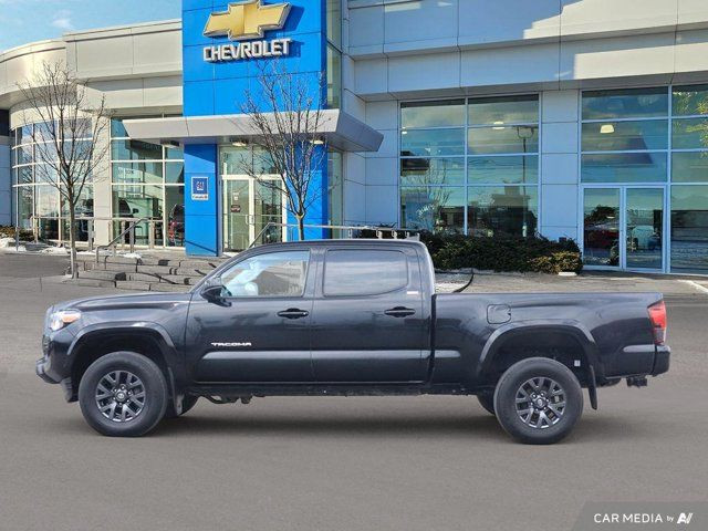 2023 Toyota Tacoma Accident Free | V6 | 4WD | Crew Cab in Cars & Trucks in Oshawa / Durham Region - Image 3