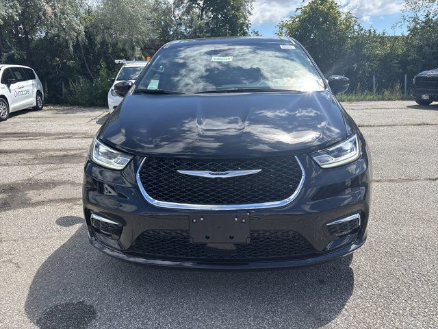 2026 Chrysler Pacifica Select in Cars & Trucks in Mississauga / Peel Region - Image 2