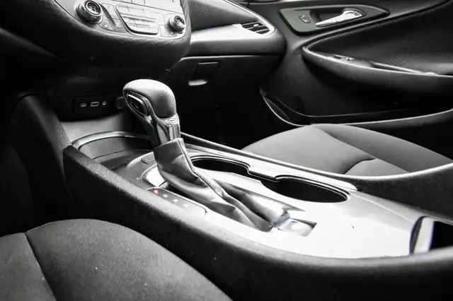 2023 Chevrolet Malibu LT • HEATED SEATS • SIRIUSXM • CP/AA in Cars & Trucks in Cornwall - Image 28