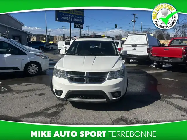 Dodge Journey Traction avant 4 portes, SXT 2012 à vendre in Cars & Trucks in Laval / North Shore - Image 3