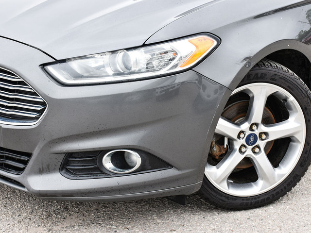 2015 Ford Fusion SE ~Heated ~Alloy wheels ~A/C ~Backup Cam in Cars & Trucks in Barrie - Image 2