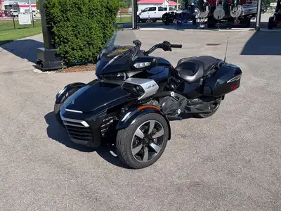 USED 2016 CAN AM SPYDER F3-T SE6 WITH 93,950KM - READY FOR YOUR NEXT ADVENTURE! $13,999 + HST & LICE...