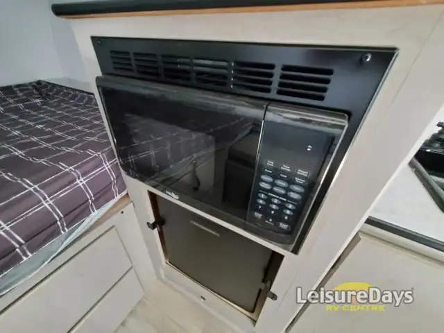 2024 Viking Viking Camping Trailers 12.0 TD PRO in Travel Trailers & Campers in Ottawa - Image 24