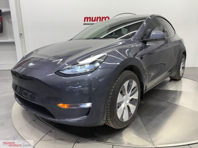 2023 Tesla Model Y in Cars & Trucks in Brantford - Image 3
