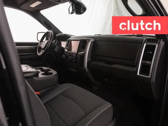 2022 Ram 1500 Classic Warlock Crew Cab 4x4 w/ Apple CarPlay & An in Cars & Trucks in City of Toronto - Image 17