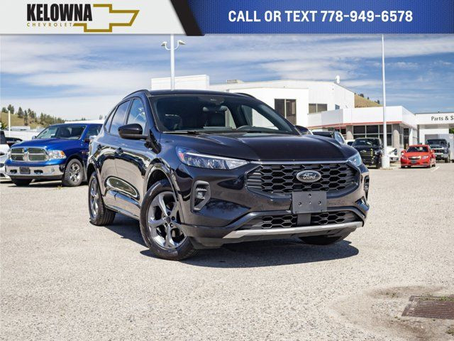 2023 Ford Escape ST-Line Select Hybrid AWD in Cars & Trucks in Kelowna