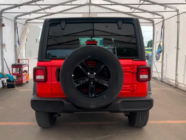 2022 Jeep Wrangler SPORT ALTITUDE 4X4 V6 *NAV* SIÈGES / VOLANT C in Cars & Trucks in Laurentides - Image 9