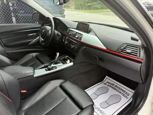 2014 BMW 320 320I SPORT PKG xDrive 4dr All-wheel Drive in Cars & Trucks in Ottawa - Image 13