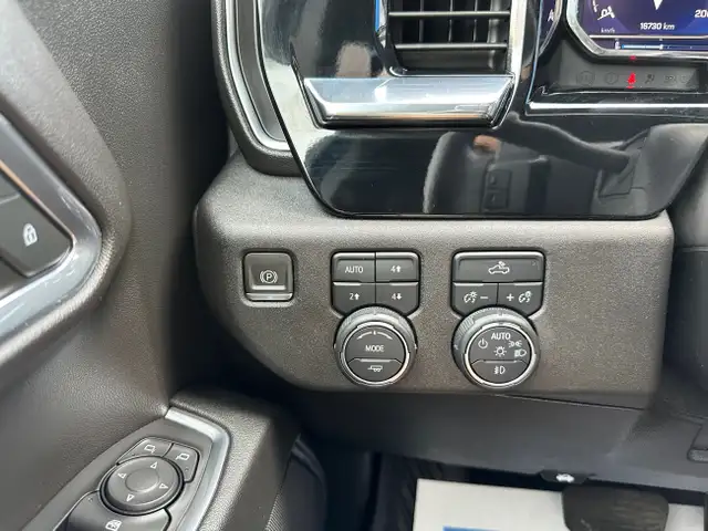 2024 Chevrolet Silverado 1500 RST in Cars & Trucks in Markham / York Region - Image 18