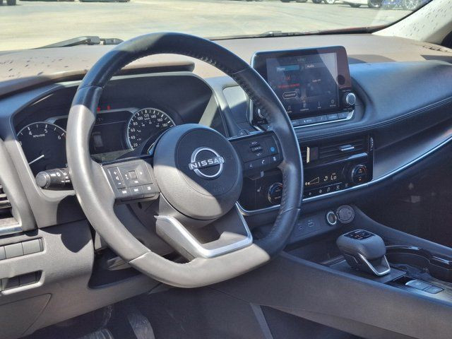 2022 Nissan Rogue SV AWD | Pano Roof | 360 Camera | Adaptive in Cars & Trucks in Guelph - Image 2