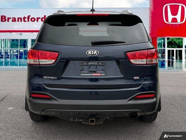  2016 Kia Sorento 2.0L Turbo LX+ in Cars & Trucks in Brantford - Image 4