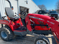 MASSEY FERGUSON GC2400-COMPACT DIESEL, LOADER-487 HRS-1 OWNER