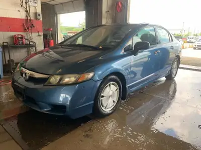 Air Conditioning, Electric Windows, Cruise Control, Tilt Wheel Engine: 4 L/100Km City: 8.2 L/100Km H...