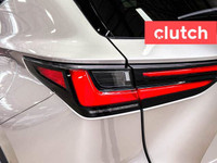 NO ACCIDENTS / CLEAN CARFAX / 1 OWNER / Auto Dimming Rearview Mirror, Front Heated Seats, Ventilated... (image 9)