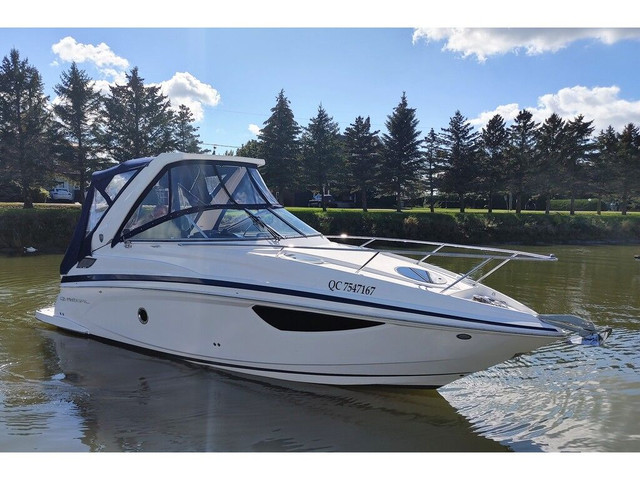  2015 Regal 28 EXPRESS En Inventaire in Powerboats & Motorboats in Longueuil / South Shore - Image 3