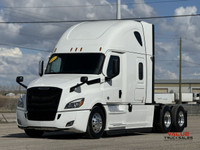 2021 FREIGHTLINER Cascadia Sleeper