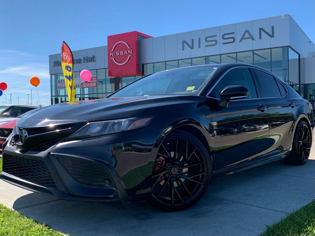2021 Toyota Camry SE in Cars & Trucks in Medicine Hat