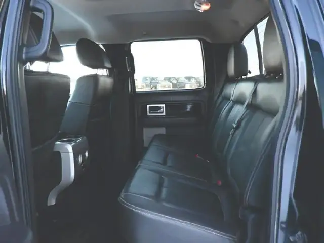 2010 Ford F-150 F150 in Cars & Trucks in Regina - Image 27
