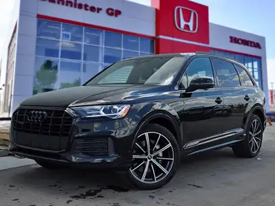 The 2022 Audi Q7 45 Progressiv quattro is luxury, redefined. With elegant design, cutting-edge techn...