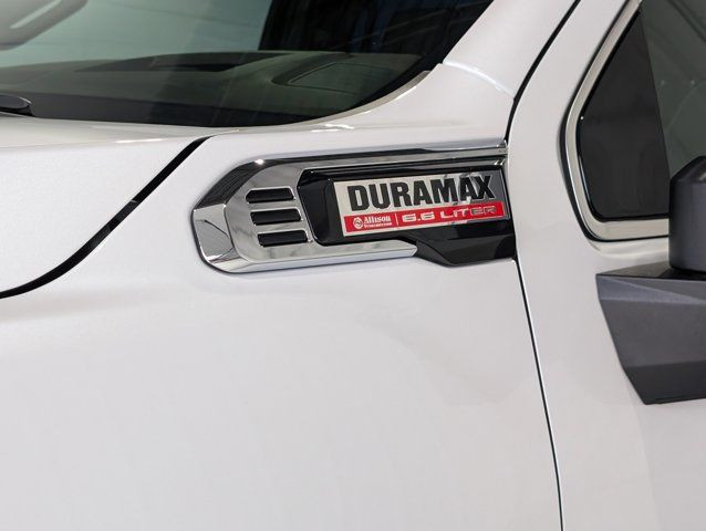 2025 GMC Sierra 2500HD Denali- Tech Pkg - Denali Reserve Pkg in Cars & Trucks in Barrie - Image 3