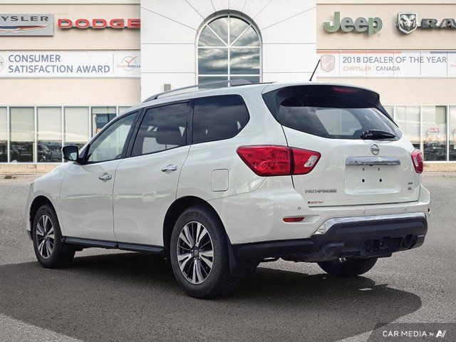 2017 Nissan Pathfinder SL in Cars & Trucks in Grande Prairie - Image 2