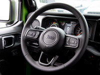 4x4, 3.6L V6, Xtreme 35 Inch Tire Package ($4995), E-Locker Rear Axle, Off-Road Plus Mode, Rock Rail... (image 9)