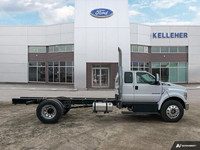 This FORD MEDIUM TRUCK F-750 has a dependable 6.7 Liter engine powering it's polished transmission.... (image 5)