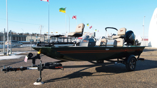 2025 TRACKER Bass Tracker Classic SE, Aluminum Fishing Boat in Powerboats & Motorboats in Vernon - Image 3