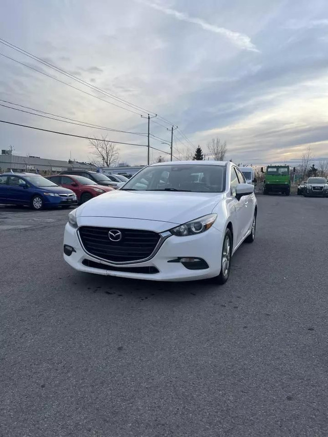 2018 MAZDA MAZDA3 I Touring in Cars & Trucks in West Island