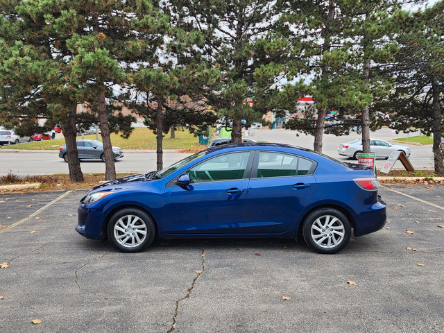 MAZDA 3 GS | AUTO | HTD SEATS | BLUETOOTH | CRUISE | NO ACCIDENT in Cars & Trucks in Mississauga / Peel Region - Image 2