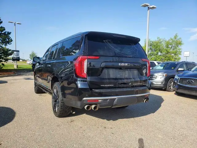 2023 GMC Yukon XL Denali Reserve 6.2L in Cars & Trucks in Strathcona County - Image 6