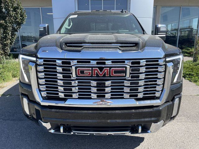 2025 GMC Sierra 3500HD Denali in Cars & Trucks in Calgary - Image 2