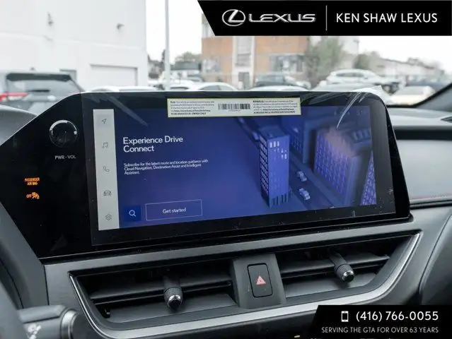 2025 Lexus UX dans Autos et camions dans Ville de Toronto - Image 13