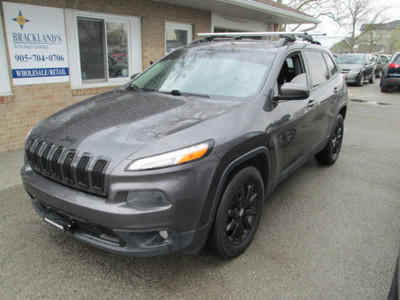  2014 Jeep Cherokee 4WD 4dr Latitude, Power Group, Back up Camer
