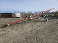 Farm King 8 X 45 Ft Grain Auger 845