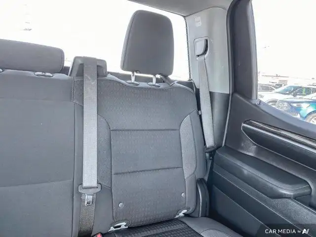 2023 GMC Sierra 1500 SLE Crew Cab 4x4 | Clean Carfax in Cars & Trucks in Brandon - Image 15