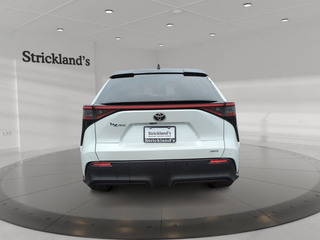 2023 TOYOTA BZ4X XLE AWD in Cars & Trucks in Stratford - Image 4